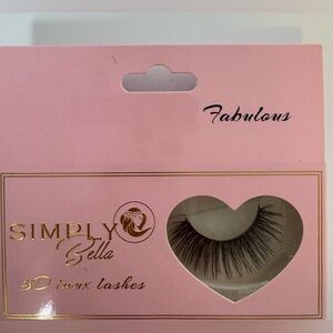🛍️Any 5 items for $15 🛍️ 3D faux lashes